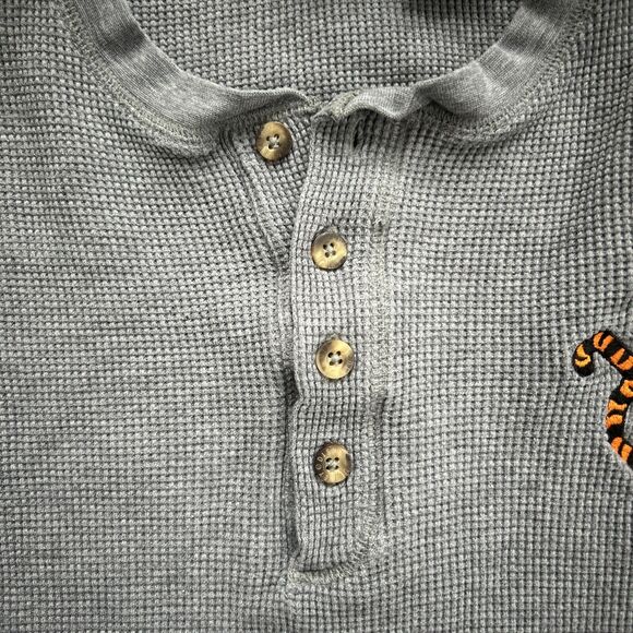 Vtg 90s The Disney Tigger Waffle Knit Henley Shirt Large Long Sleeve Gray - Picture 3 of 8